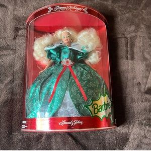NIB Happy Holiday Special Edition 1995 Barbie